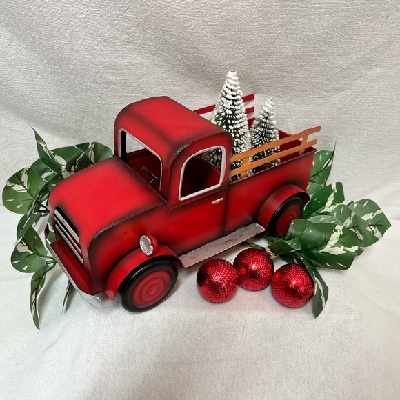 NWT Signature Select Seasons Metal truck with trees! #55 - Picture 1 of 7